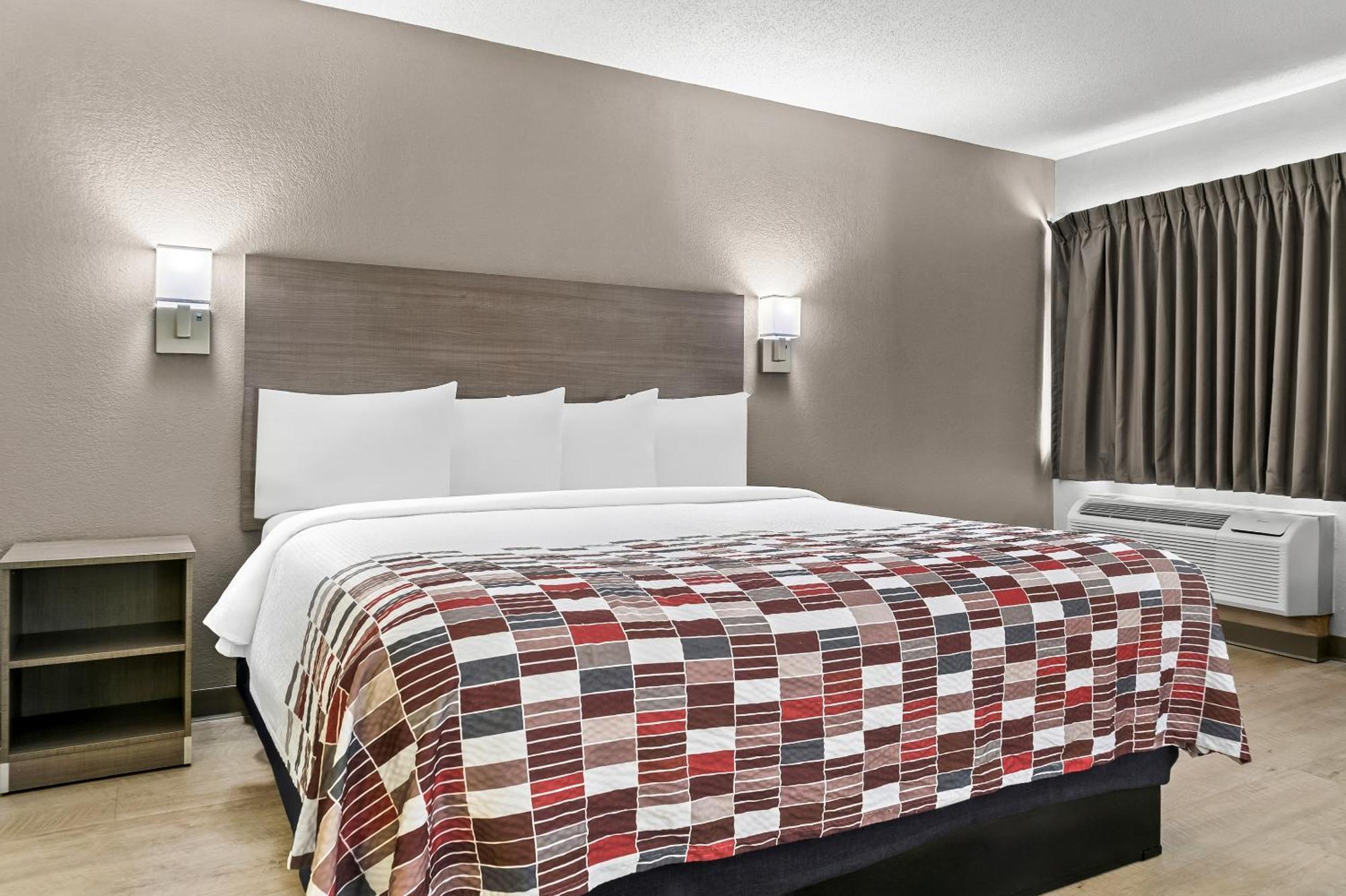 Red Roof Inn Флинт Екстериор снимка